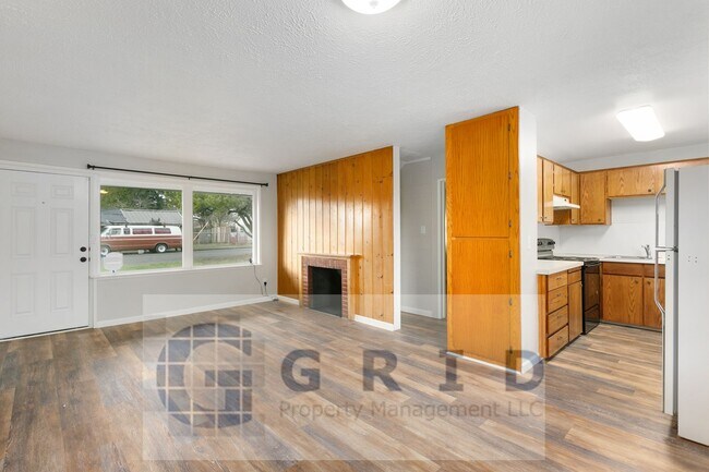 Foto del edificio - Spacious One Bedroom for Rent with Huge Backyard!