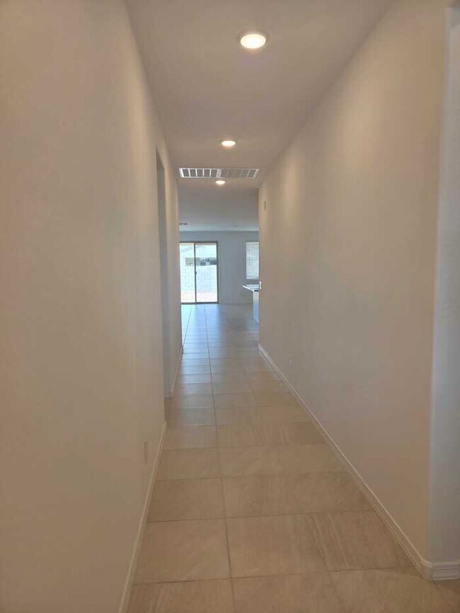 Building Photo - Brand new Home in Queen Creek