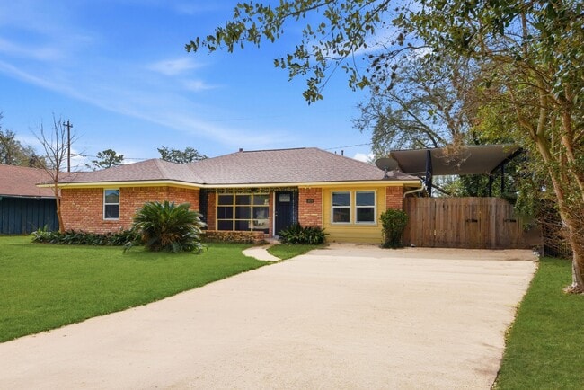 Building Photo - 4929 Libbey Dr