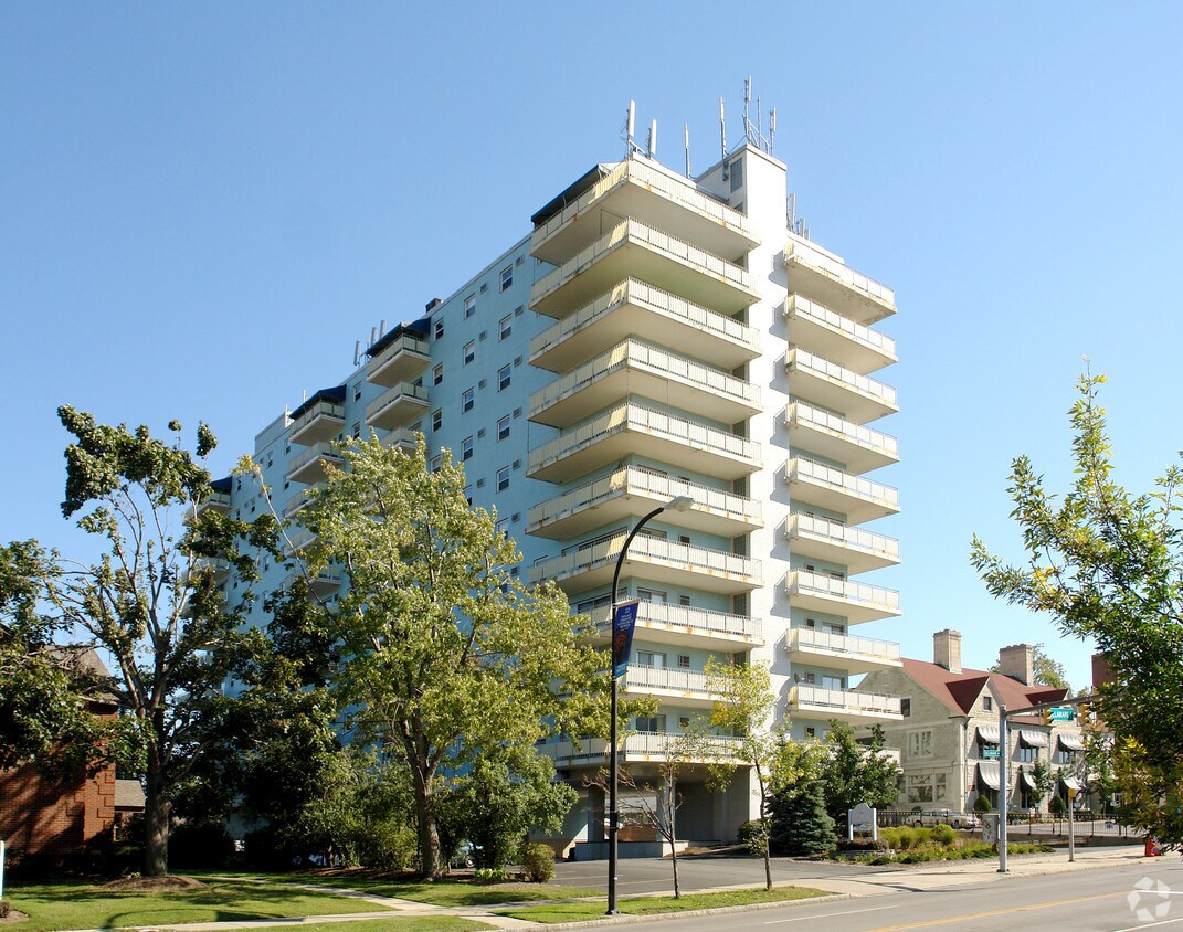 1217 The Delaware Apartments Buffalo, NY