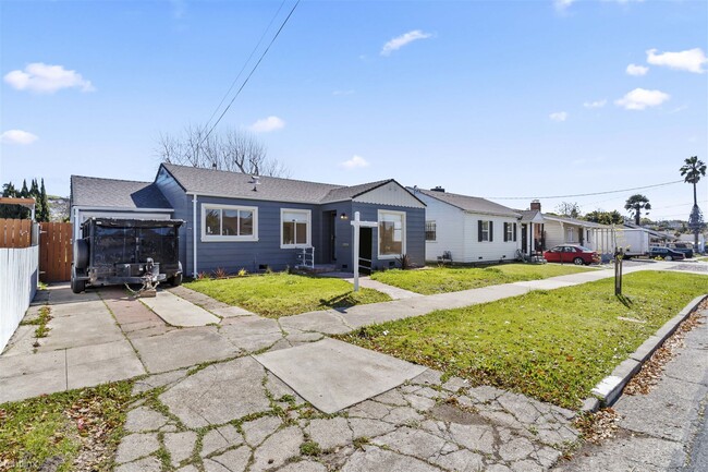 Building Photo - 2 br, 1 bath House - 770 Ventura Street