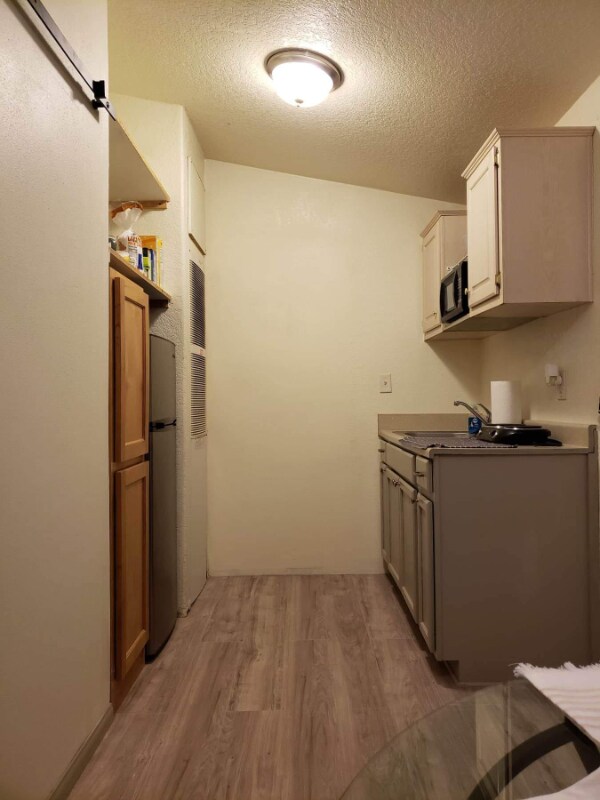 Foto del edificio - 10 S Fall Ave