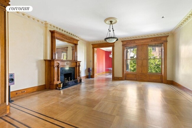 Building Photo - 37 W 87th St