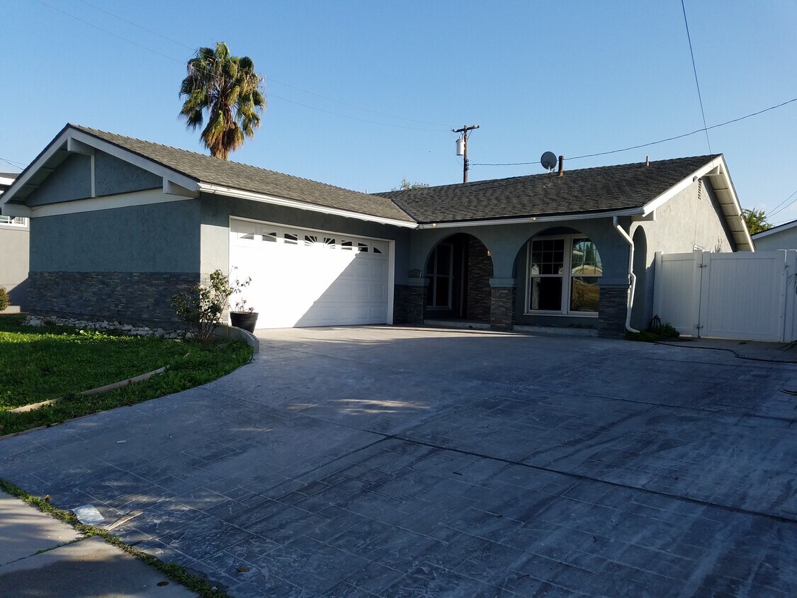 266 E 213th St, Carson, CA 90745 House Rental in Carson, CA