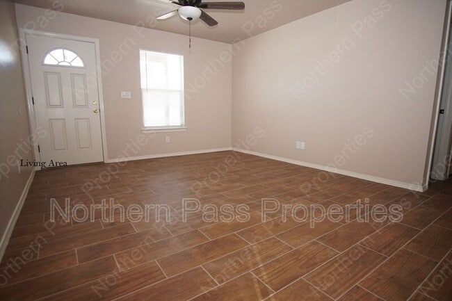 Building Photo - 5820 Tamburo Ct