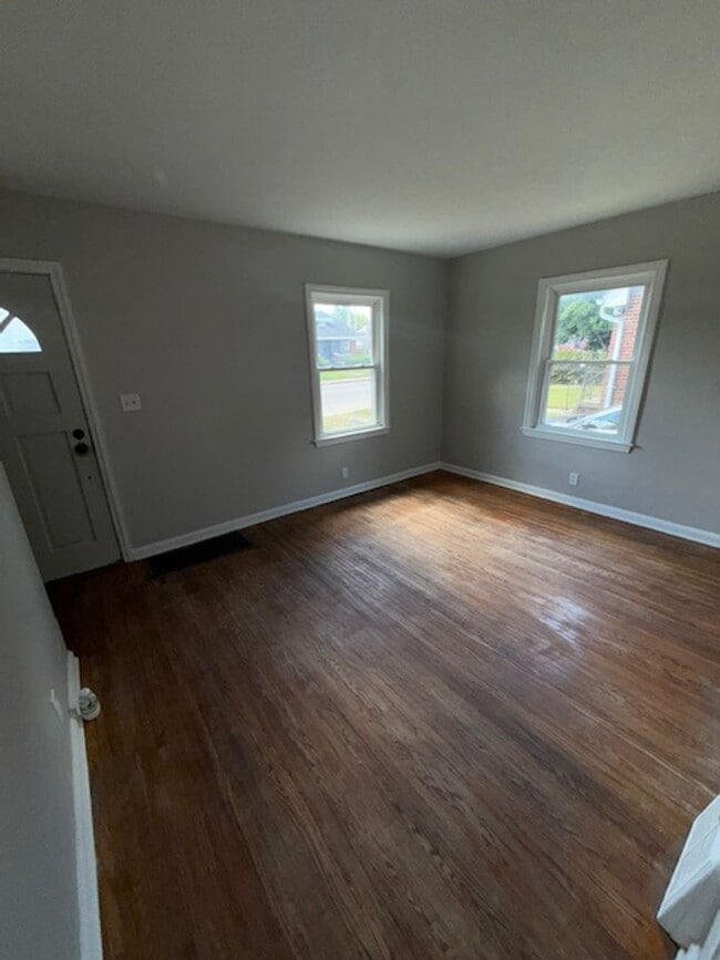 Building Photo - 1108 Bellemeade Ave