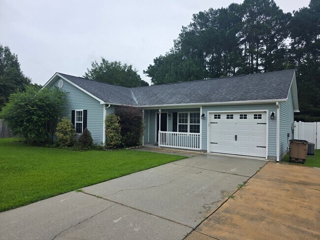 Building Photo - 212 Quarterhorse Lane