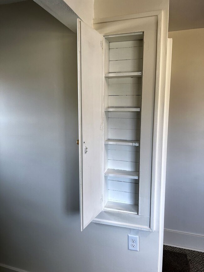 Foto del edificio - Renovated 3 -Bedroom, 2-1/2 Bathroom Farm ...