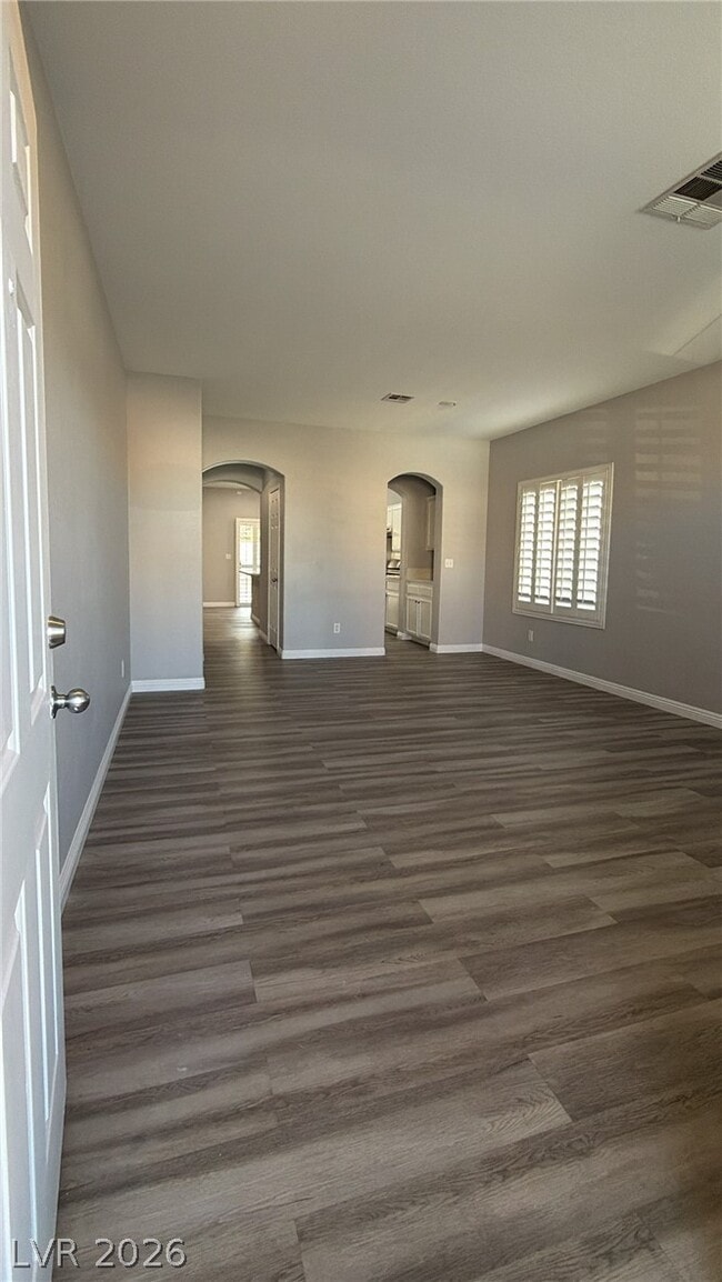 Foto del edificio - 2215 Heavenly Lights Ave