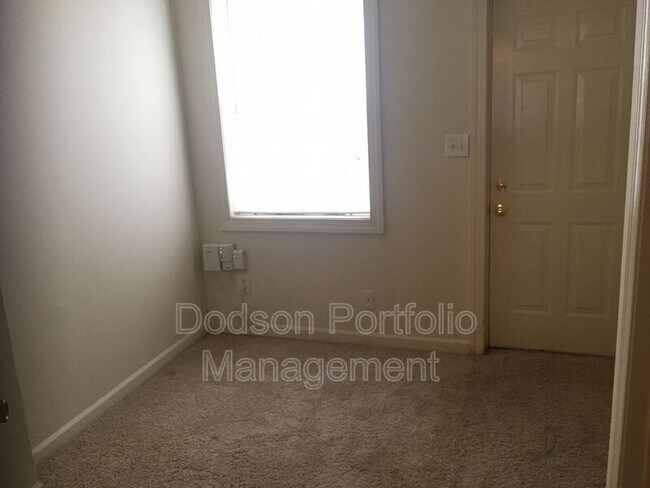Foto del edificio - 710 Kinney St