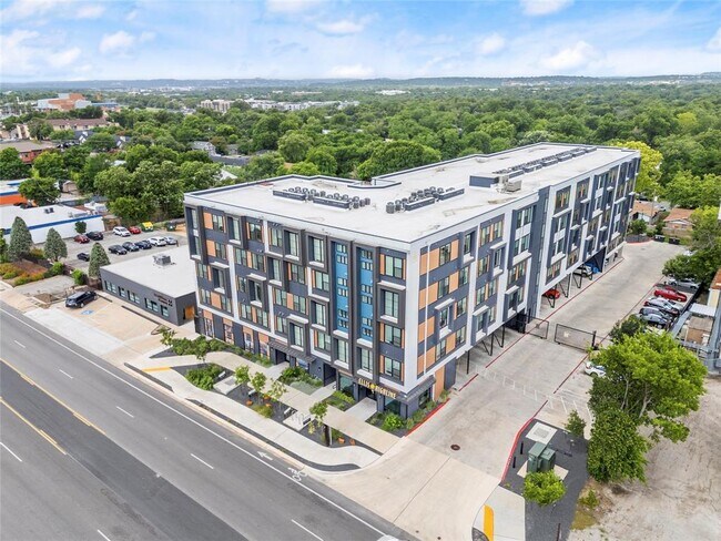 Building Photo - 6324 N Lamar Blvd