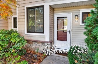 Building Photo - 14 Carol Ct