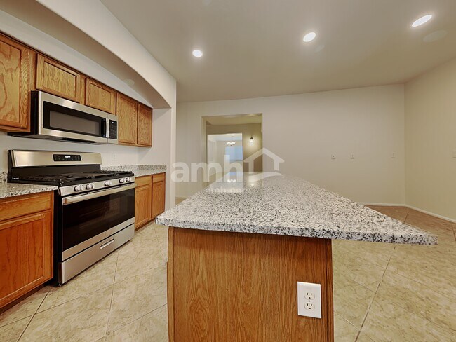 Foto del edificio - 3933 E Mica Rd