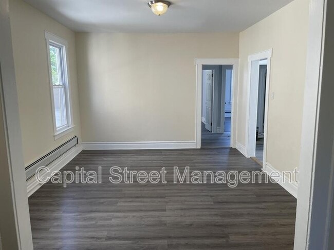 Photo - 431 Abington Ave Apartment