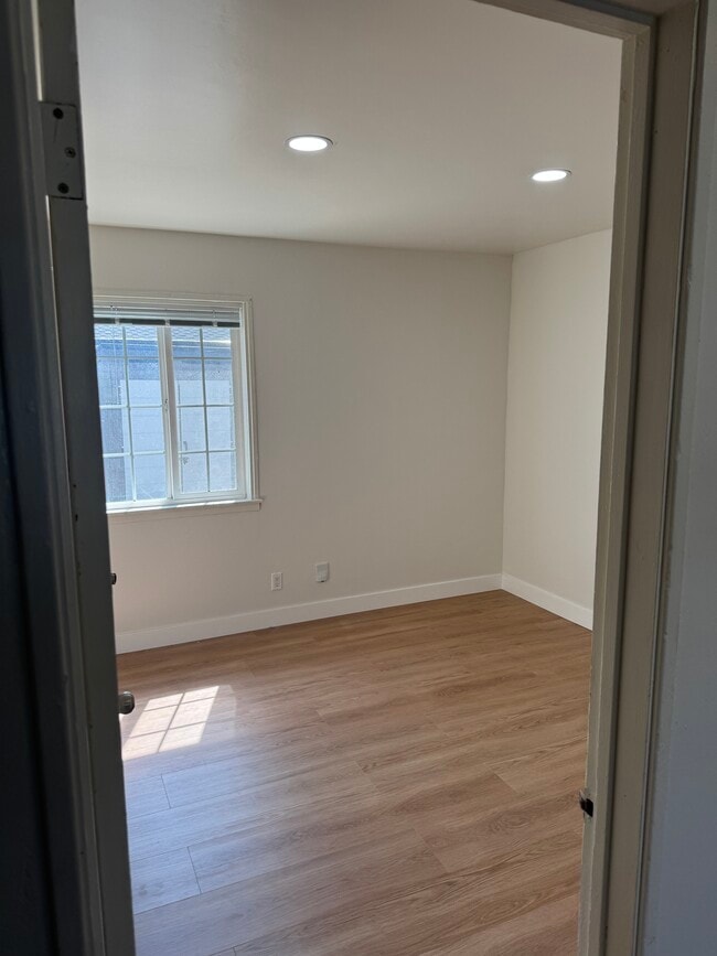 Foto del edificio - 520 Richmond Ave