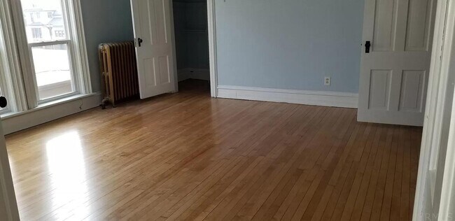 Foto del edificio - 209 S 2nd St