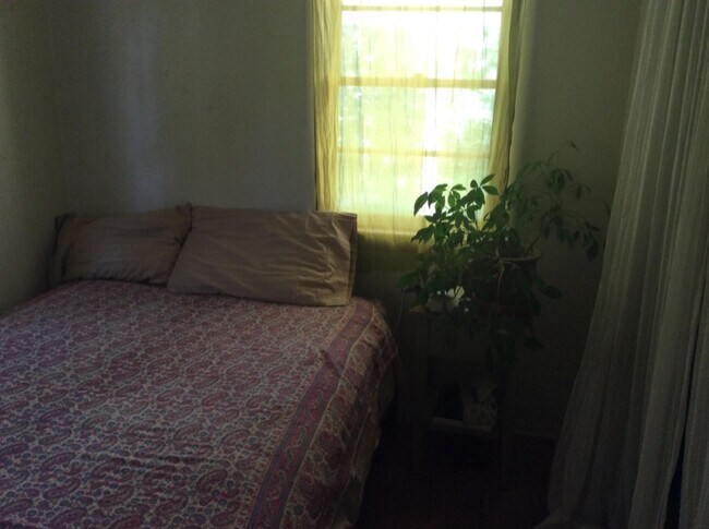 Foto del edificio - 1521 Norwood Ave