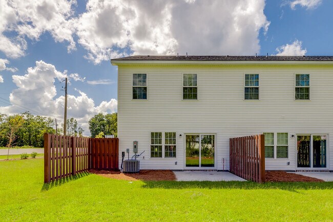 Building Photo - 93 Belleau Woods Cir