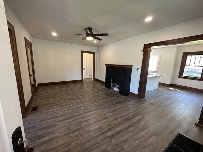 Foto del edificio - 726 W 26th St