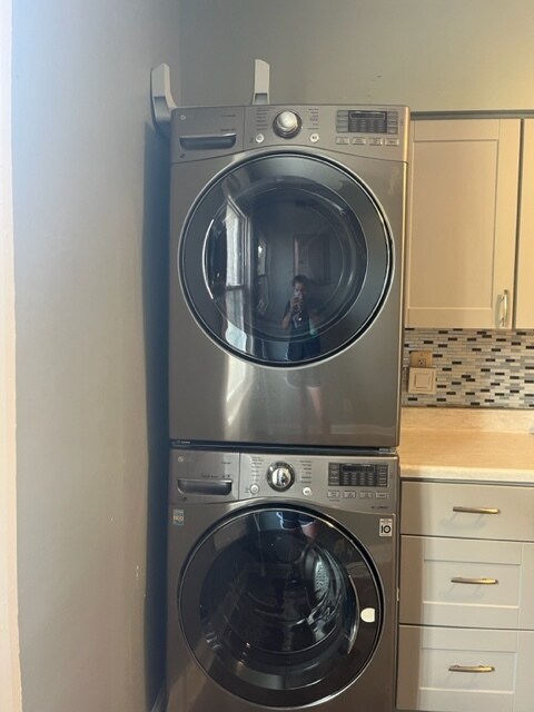 laundry - 105 E 32nd St