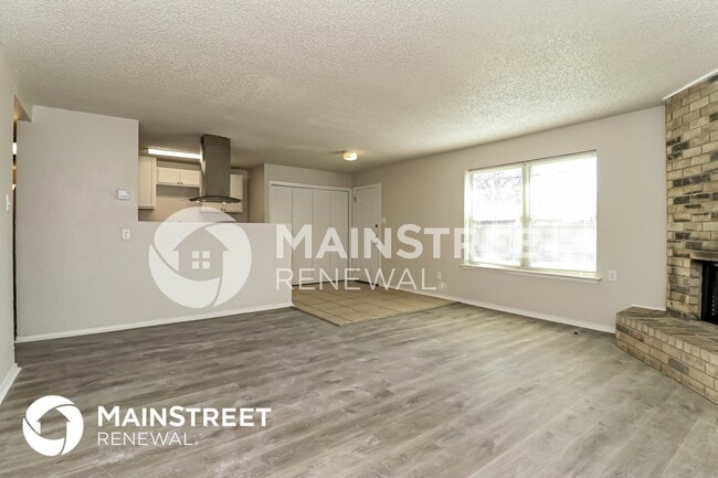Building Photo - 3904 Royal Crest Dr