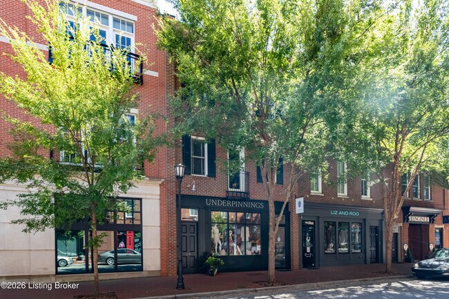 Foto del edificio - 9412 Norton Commons Blvd