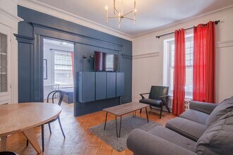 Building Photo - 1245 Rue St Marc