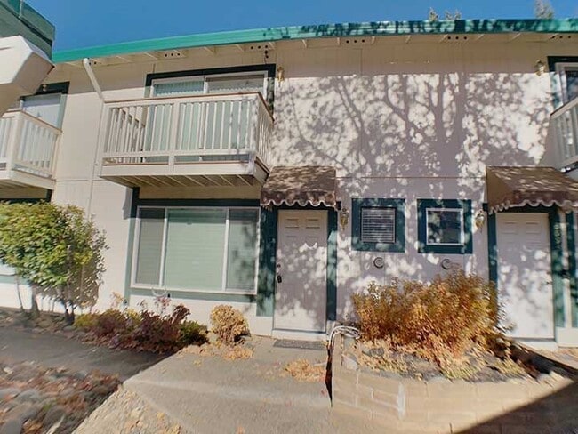 Building Photo - 3591 Cedar Ravine Rd