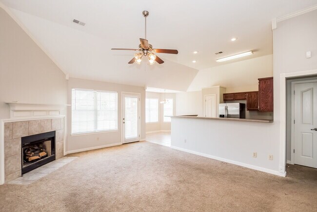 Foto del edificio - 6254 Ravenwood Park Dr N