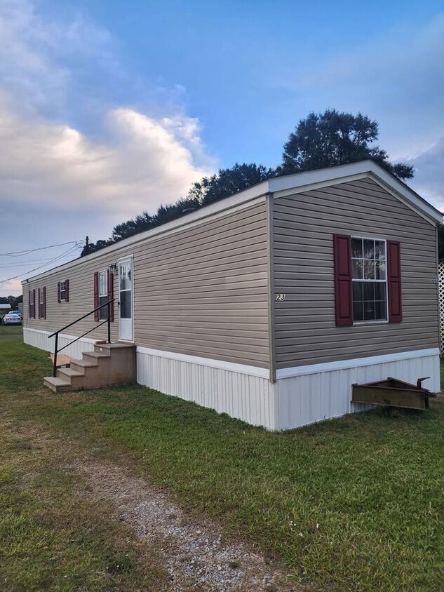 Foto principal - 4010 Melancon Rd