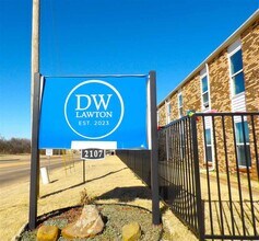 Building Photo - 2107 NW 38th St