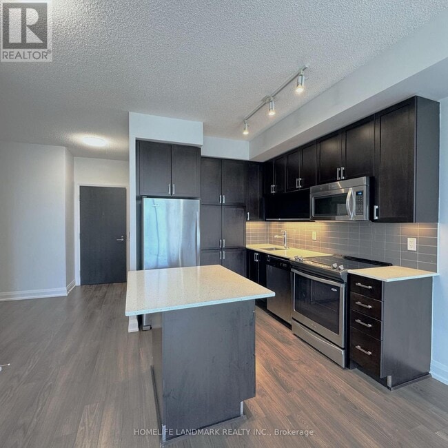 Building Photo - 18 Graydon Hall Dr