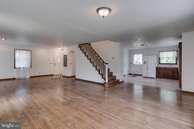 Building Photo - 9201 Harrington Dr