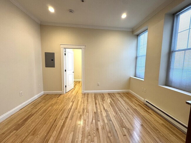 Foto del edificio - 3 Main St