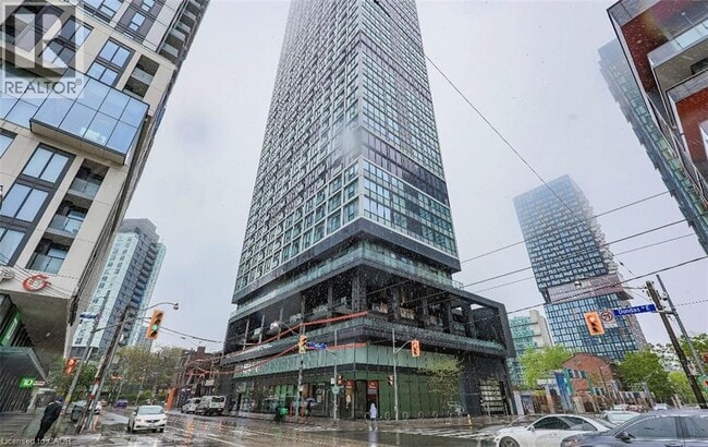 Building Photo - 181 Dundas St E