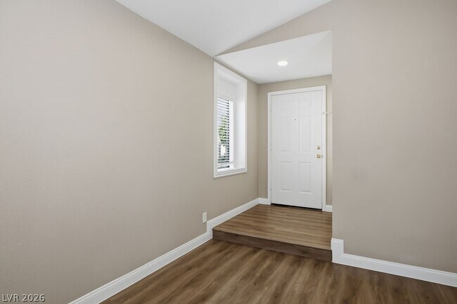 Foto del edificio - 9513 Lazy River Dr