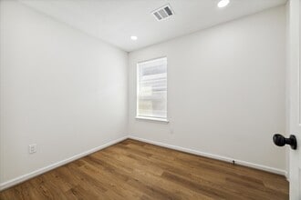 Building Photo - 9911 Porto Rico Rd