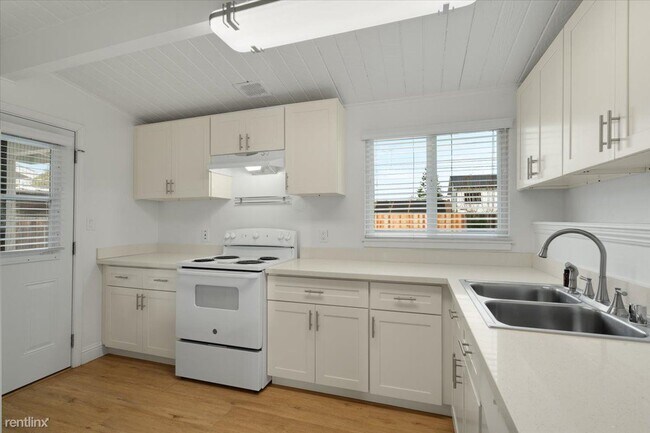 Foto del edificio - 2 br, 1 bath House - 2427 Cory Avenue