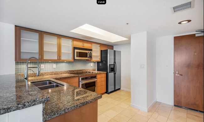 Foto del edificio - 13700 Marina Pointe Dr