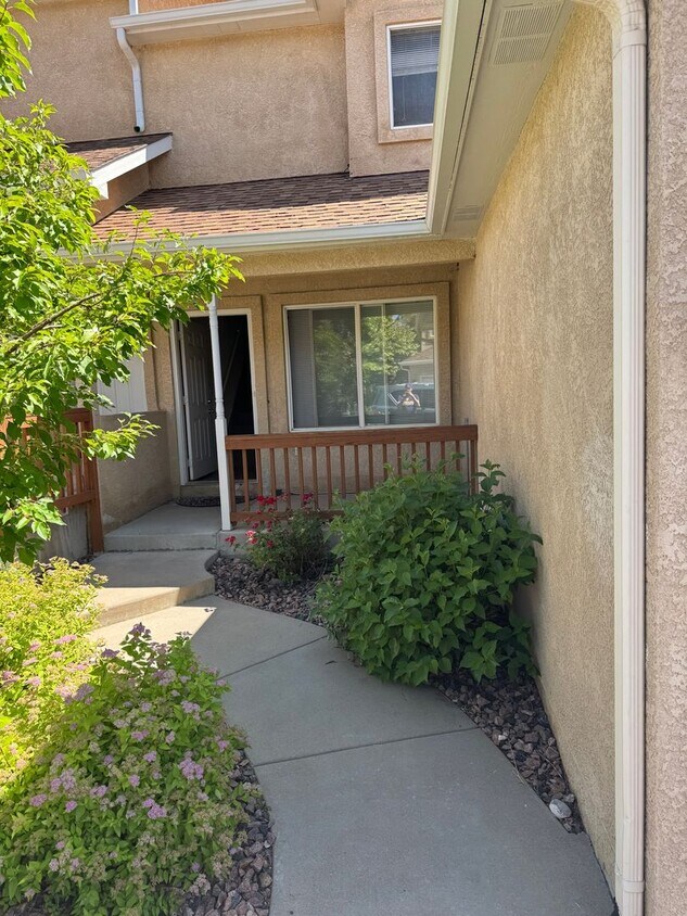 Beautiful 3-Bedroom 2.5 Bathroom in Briarg... - Beautiful 3-Bedroom 2.5 Bathroom in Briarg...