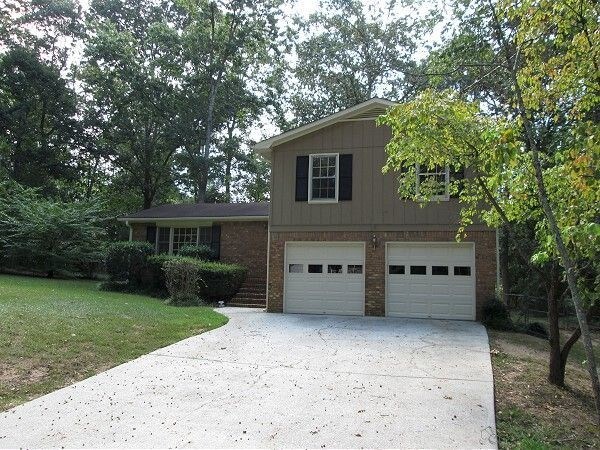 Primary Photo - 3182 Falconhurst Dr SW