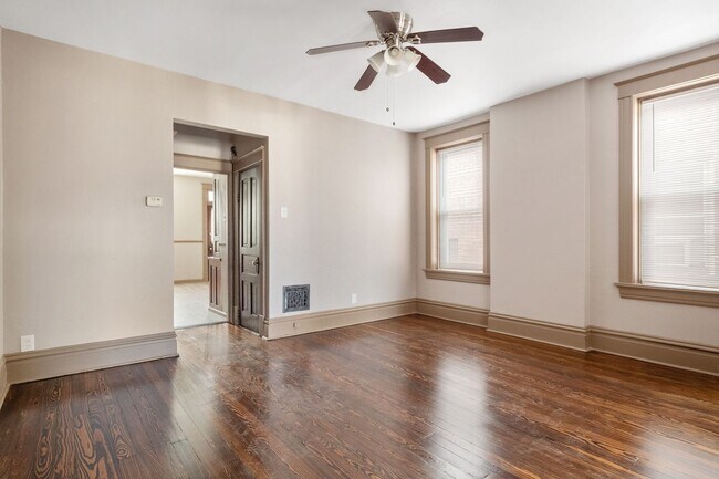 Foto del edificio - Junie B. Aiata