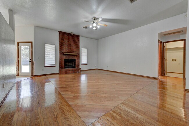 Foto del edificio - 2809 E Lake Dr