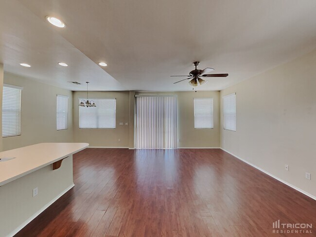 Foto del edificio - 9155 Wine Cellar Ave