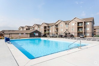 Building Photo - Antler View Apartments