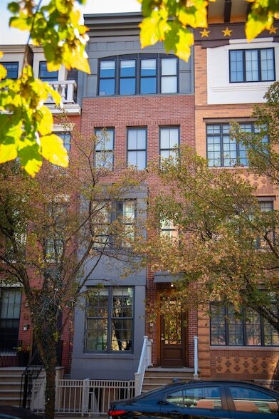 Foto del edificio - 110 Tidewater St