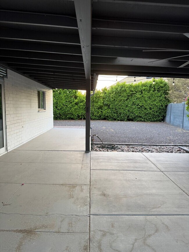 Building Photo - 3 bedroom home in Downtown Phoenix