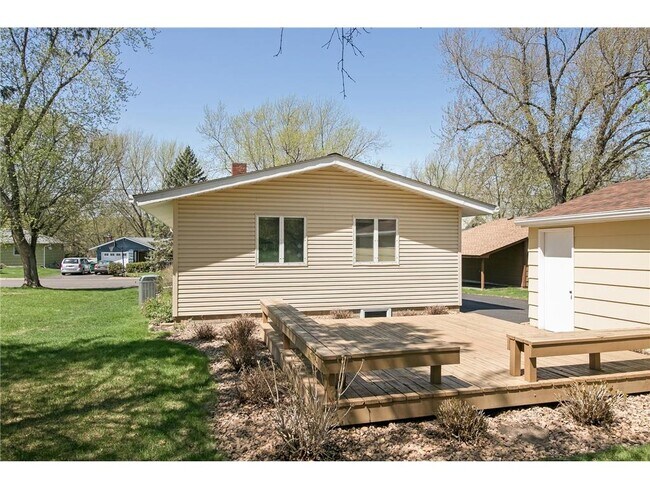 Foto del edificio - 313 Grove St S