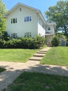 Primary Photo - 632 N Center St