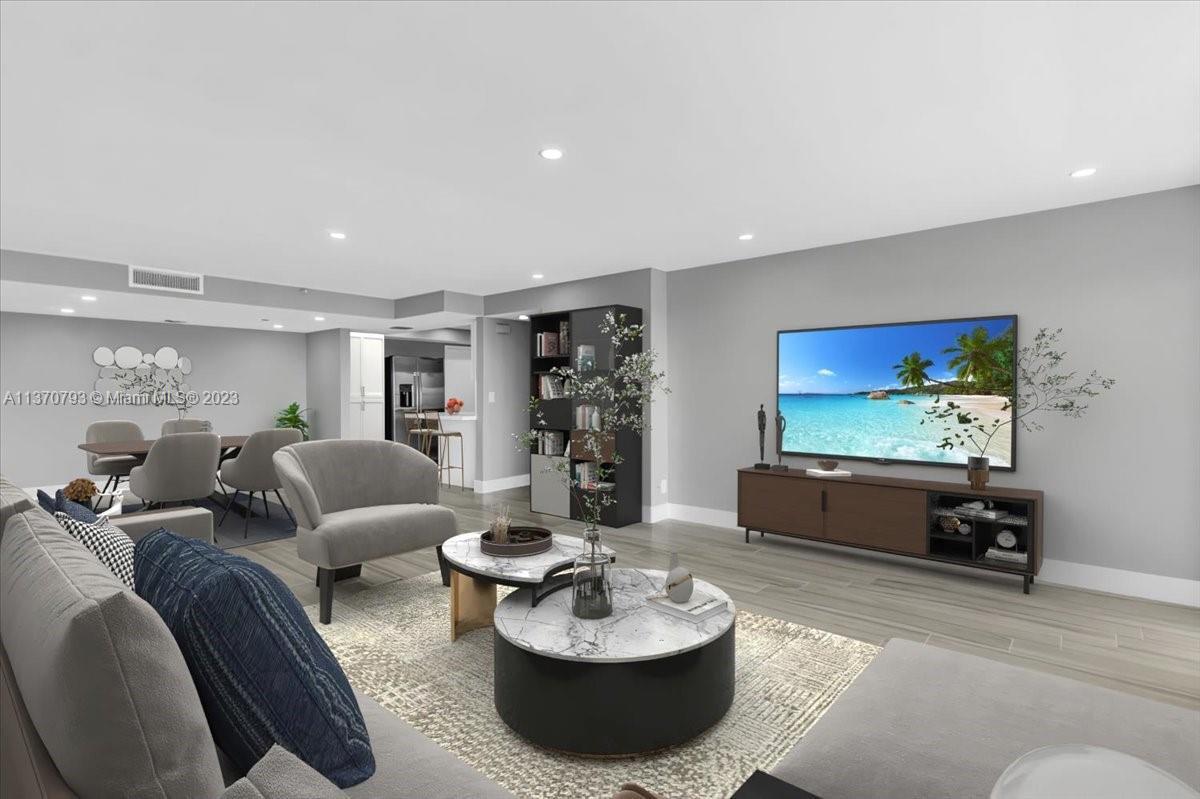 Foto principal - 3200 Port Royale Dr N